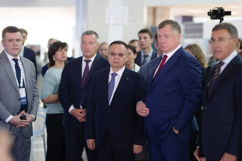 Системообразующая роль: Минстрой России — эффективный организатор и координатор строительного блока страны Системообразующая роль: Минстрой России — эффективный организатор и координатор строительного блока страны