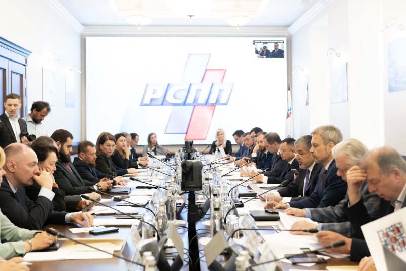 Глава Минстроя России Ирек Файзуллин: переходим от точечных решений к системной трансформации всей отрасли ЖКХ Глава Минстроя России Ирек Файзуллин: переходим от точечных решений к системной трансформации всей отрасли ЖКХ