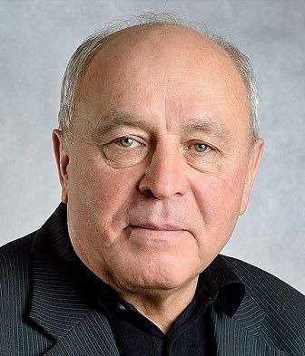 «Стройгазета» поздравляет президента ГК «Крашмаш» с днем рождения «Стройгазета» поздравляет президента ГК «Крашмаш» с днем рождения